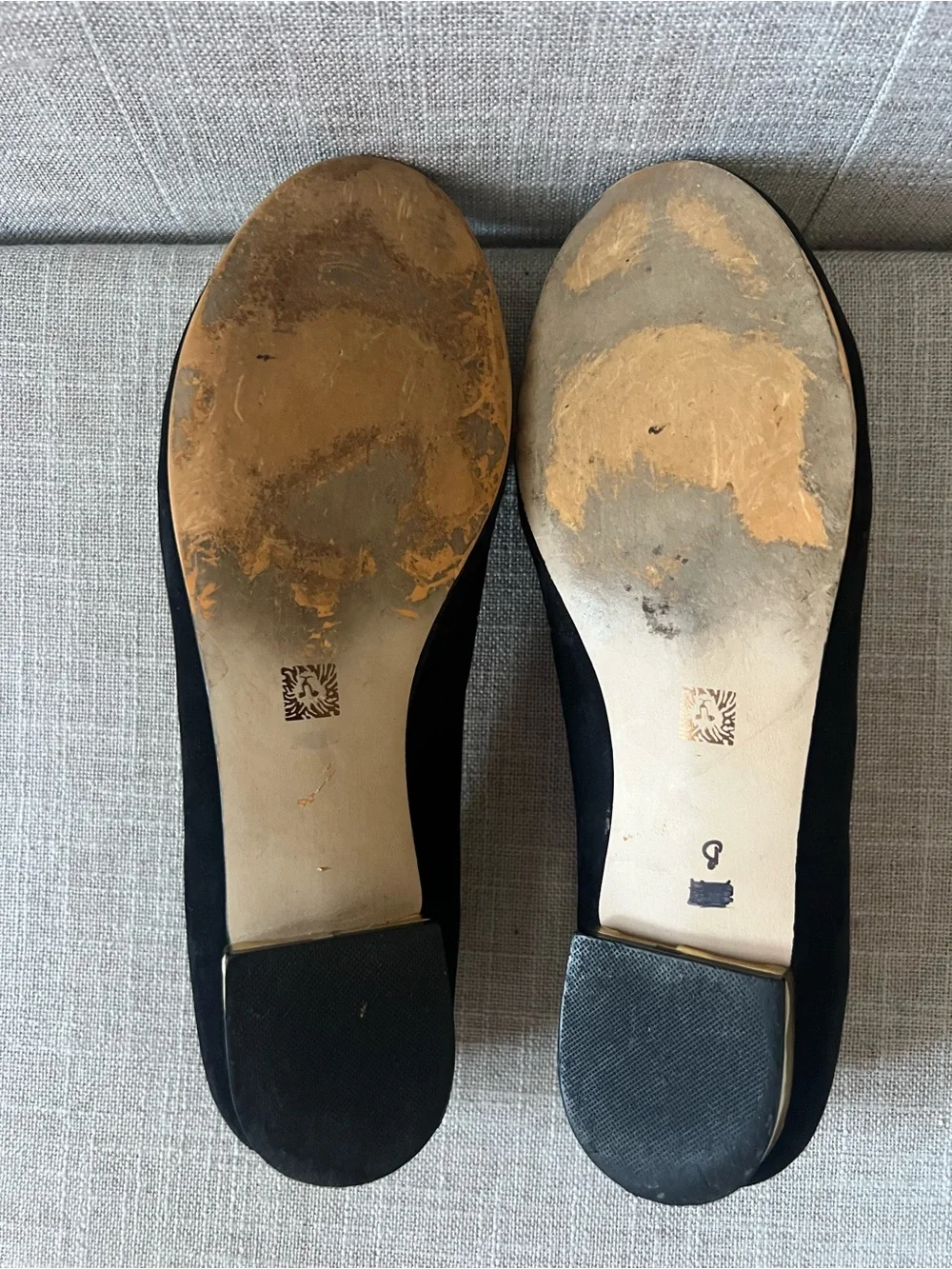 Anne Klein women’s dressy office Black leather gold Studded Loafer flats, 6.5